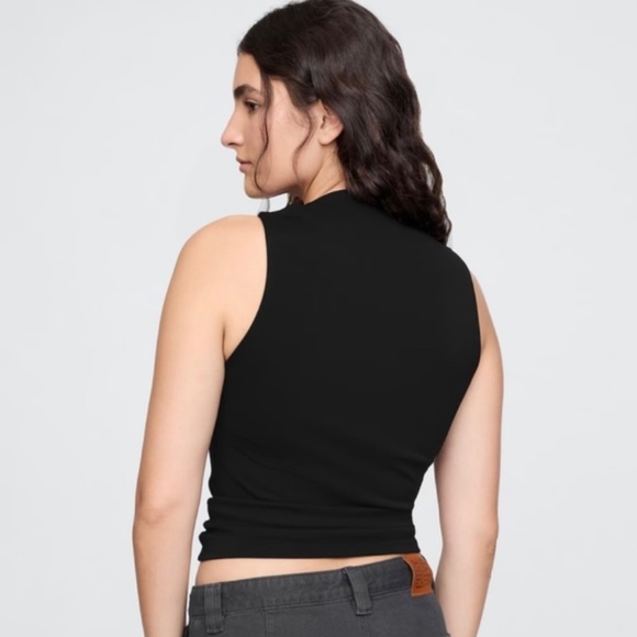 NWT Gap x Cult Gaia Gold Chain Cropped Black Tank - Picture 2 of 11